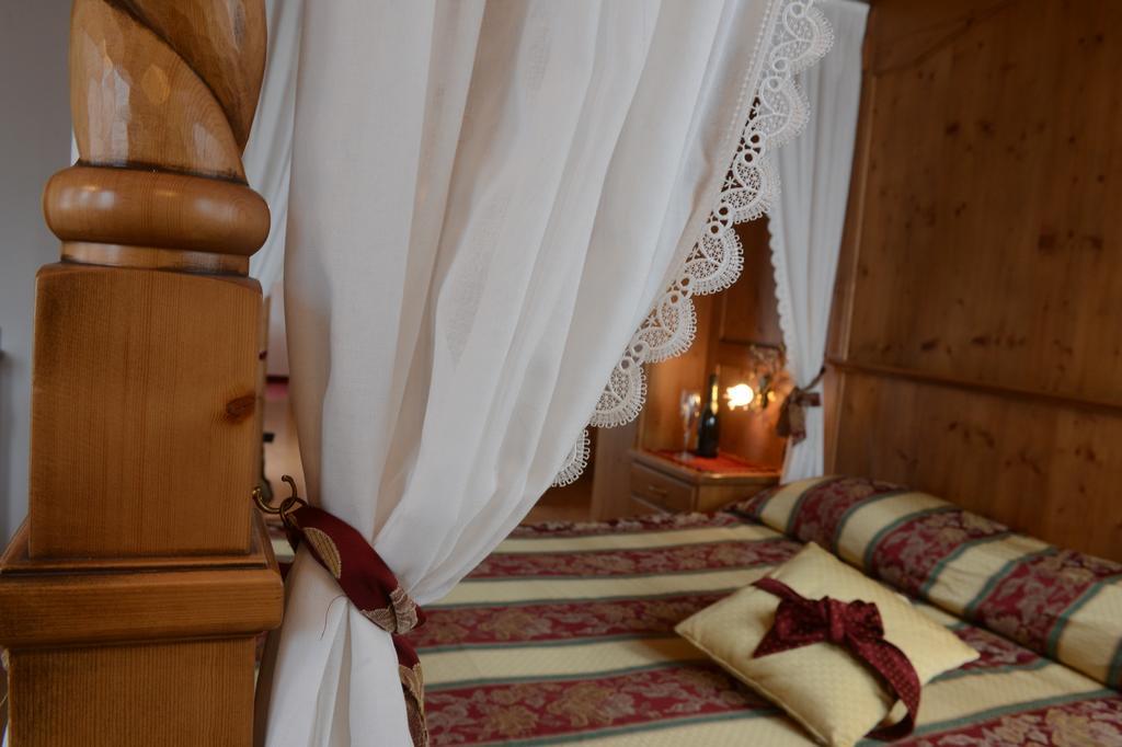 Hotel Letizia 산마르티노디카스트로차 외부 사진